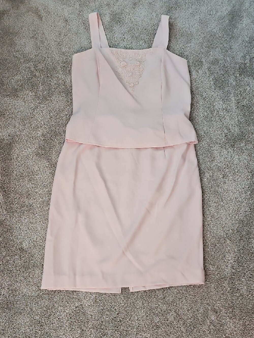 Karen Millen Light Pink Tailored Blazer, Skirt & Beaded Camisol Formal Suit Set - Picture 10 of 13